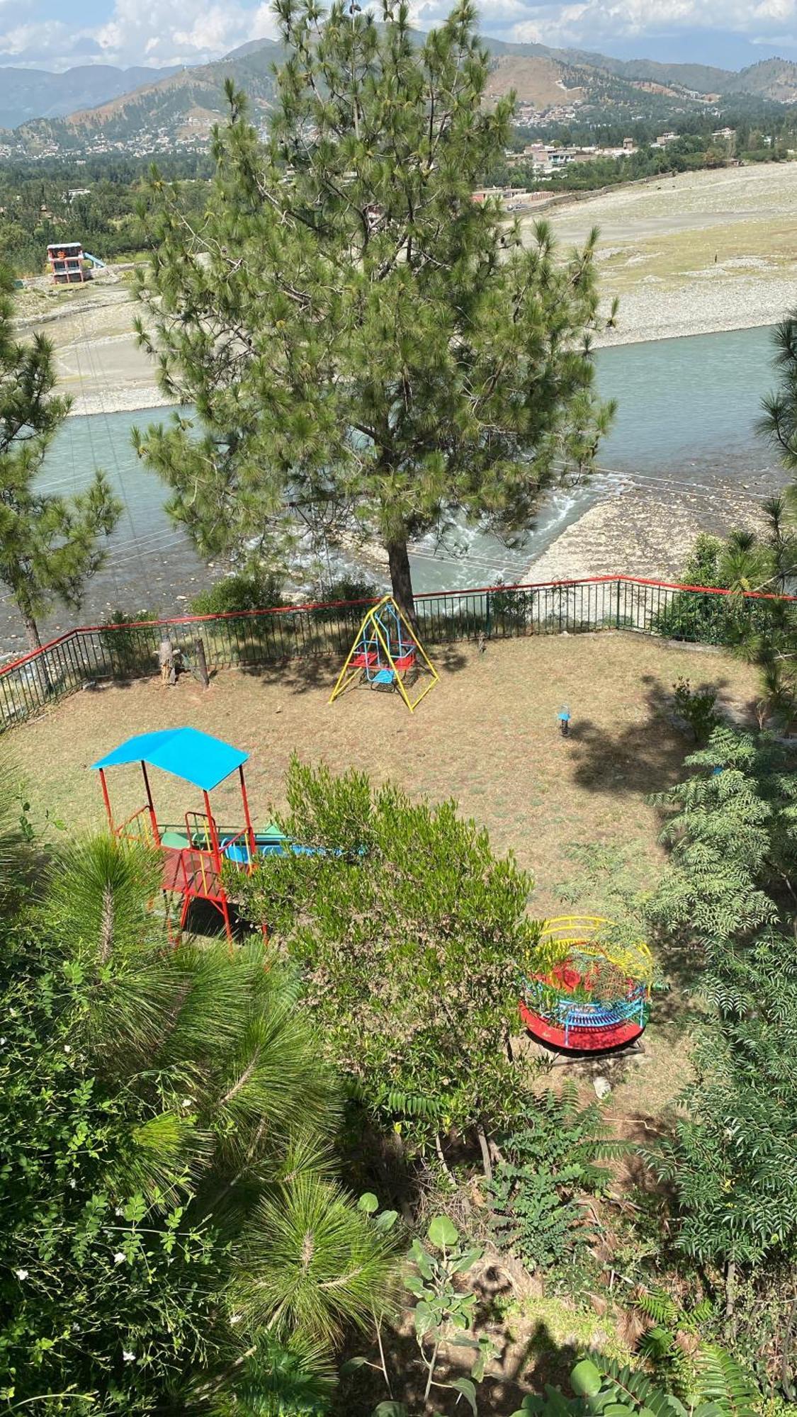 Rock City Resort Mingora Exterior photo