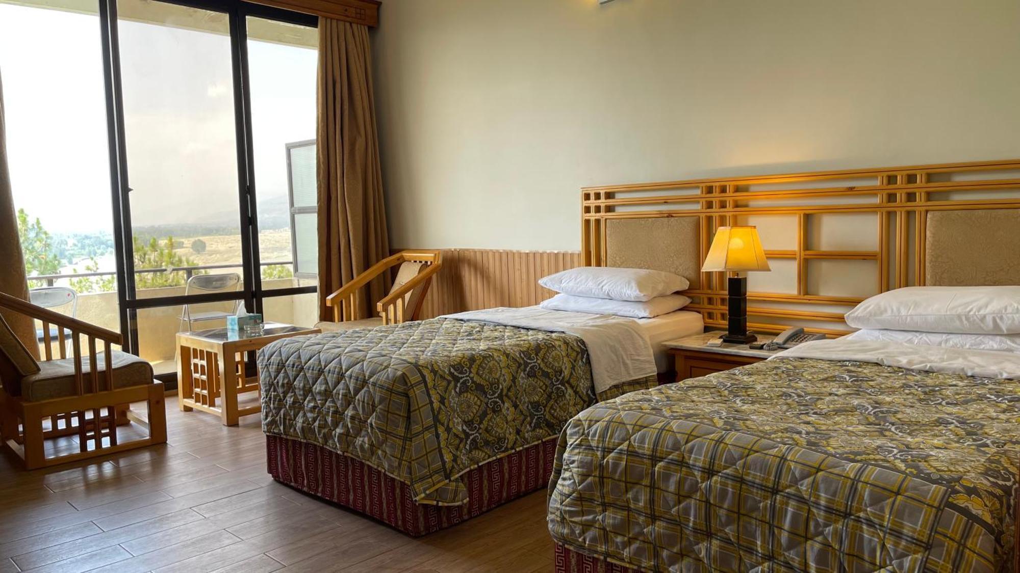 Rock City Resort Mingora Exterior photo