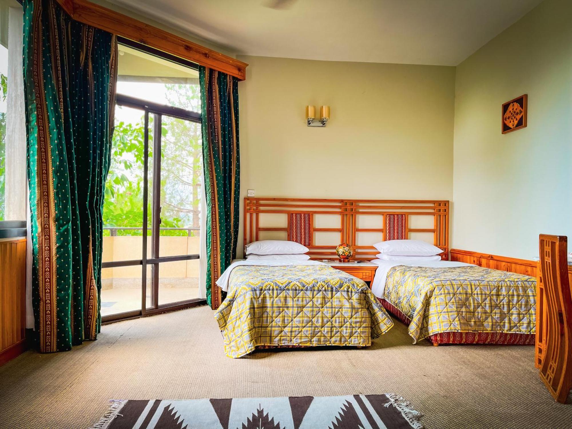 Rock City Resort Mingora Exterior photo