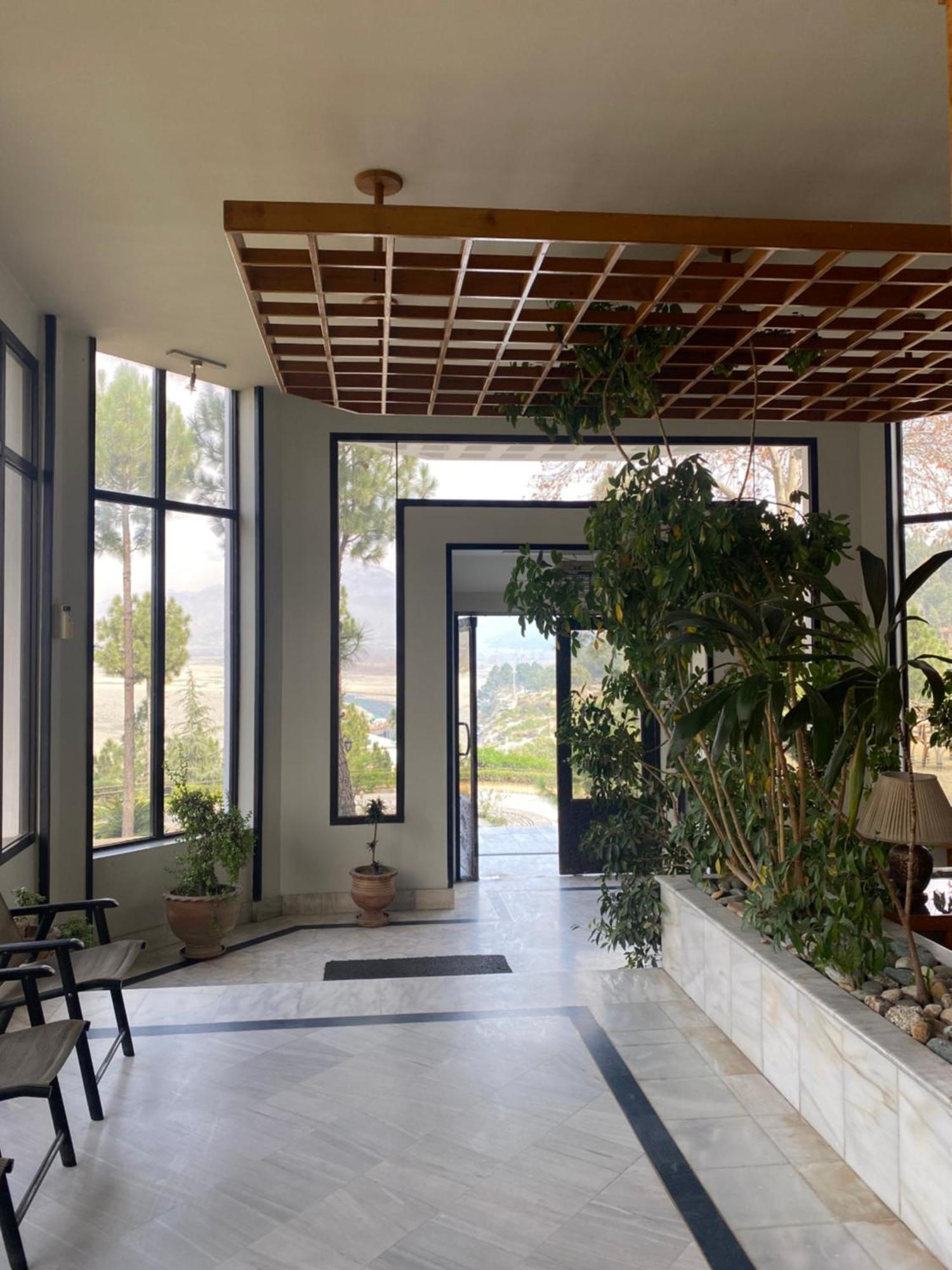 Rock City Resort Mingora Exterior photo