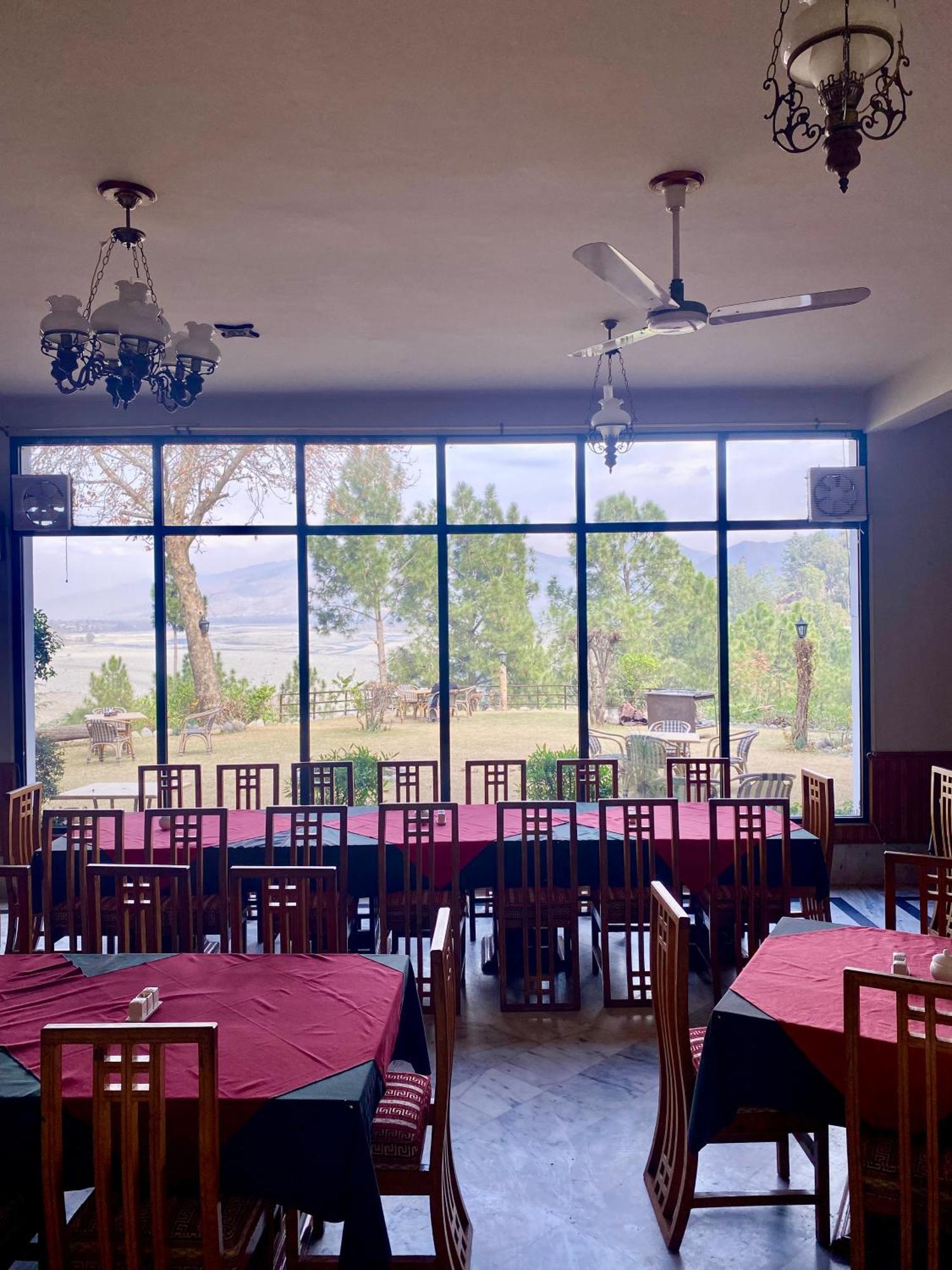 Rock City Resort Mingora Exterior photo
