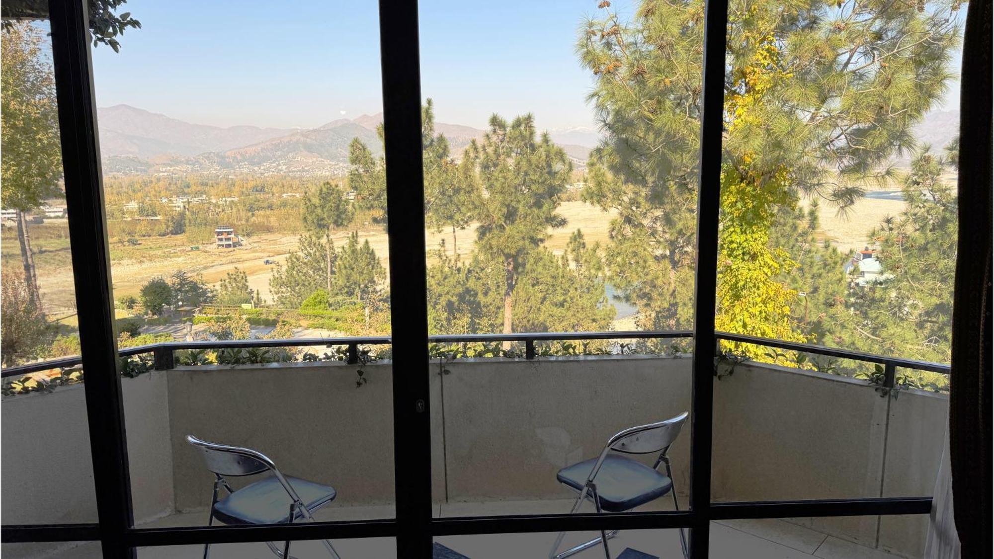 Rock City Resort Mingora Exterior photo