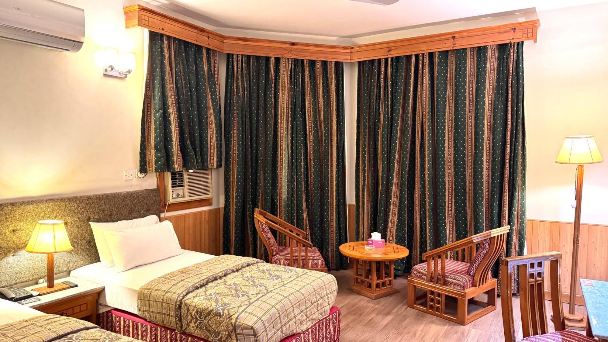 Rock City Resort Mingora Exterior photo