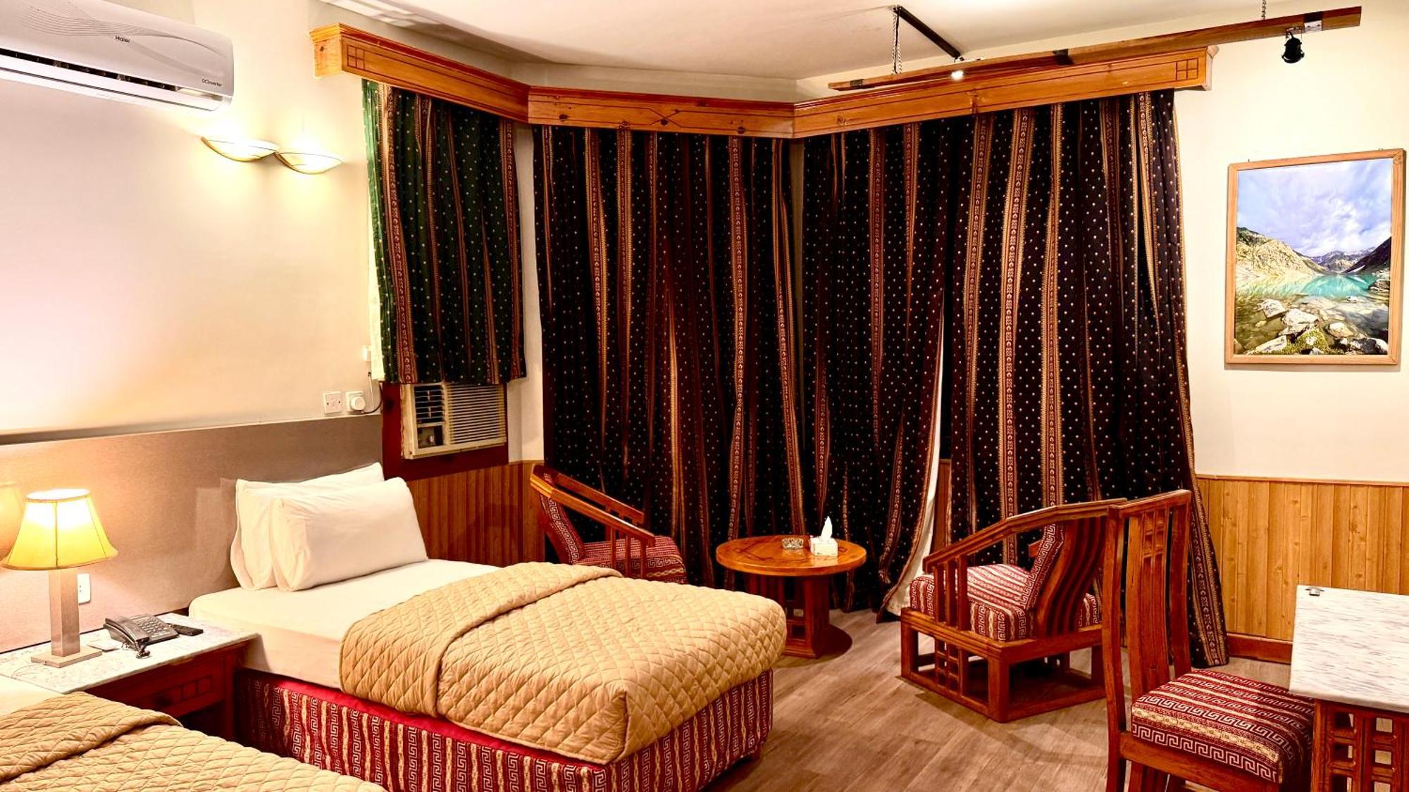 Rock City Resort Mingora Exterior photo